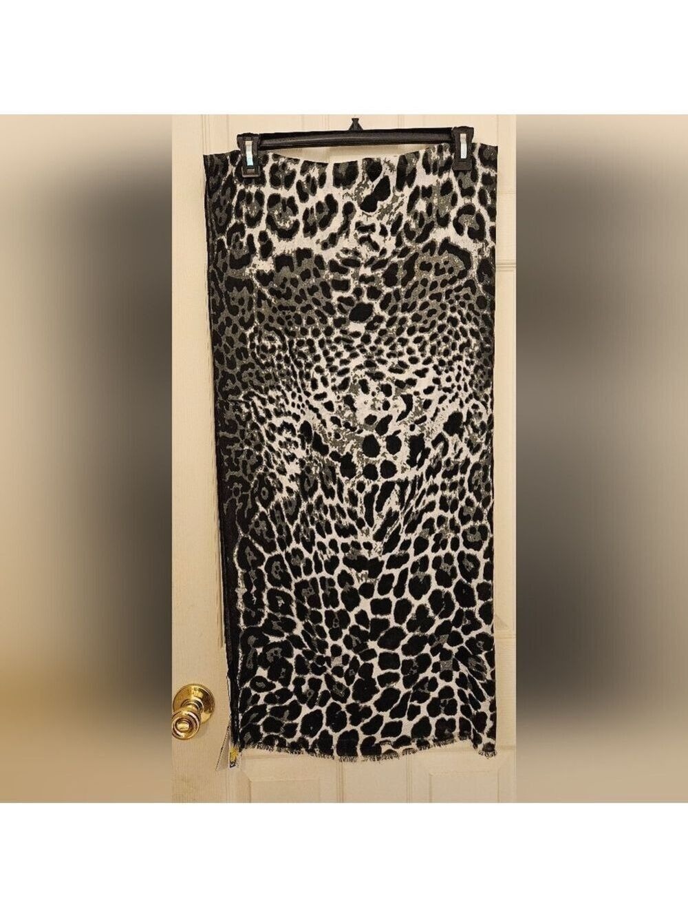 Avenue 9 Black and Gray Animal Print Women's Wrap Scarf